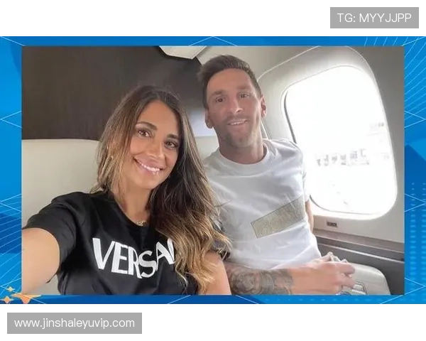 梅西离开巴萨加盟巴黎的背后故事以及足球界的巨大震动